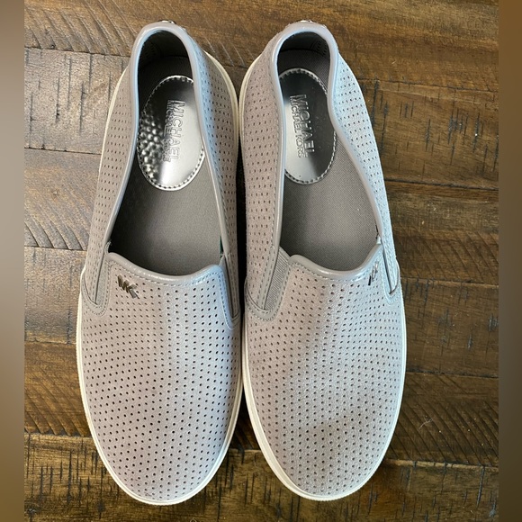 Michael Kors Women's Slip-On Gray Loafers - Size 7.5 - Picture 4 of 8